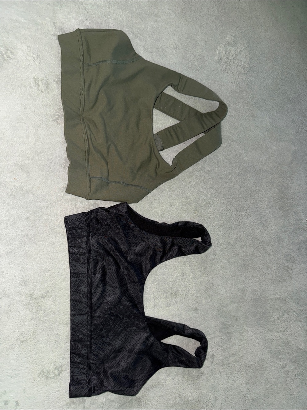 Glyder Set of 2 Sports Bras - Olive Green & Black